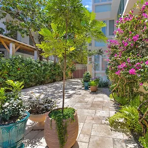 Hidden Gem In Miramar- Power Generator- Parking , San Juan Puerto Rico